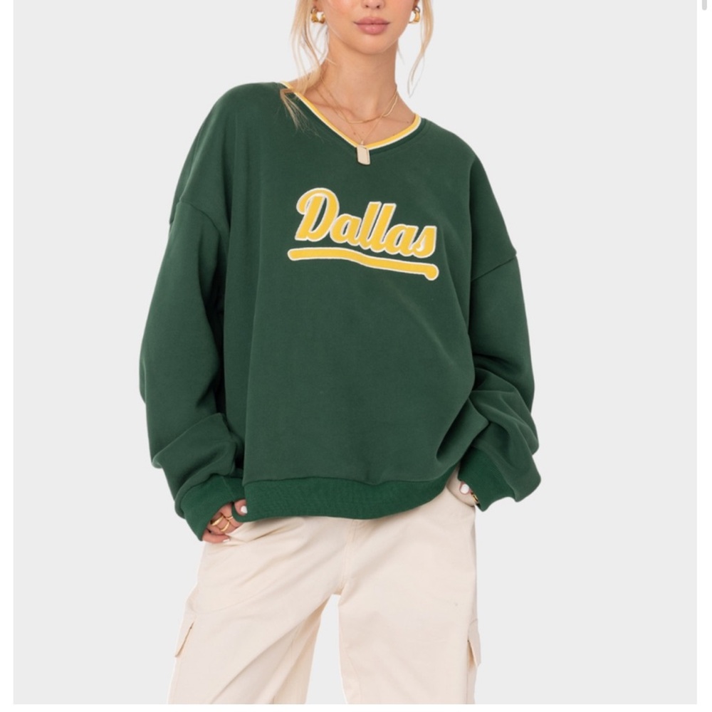 TILLYS Green Dallas Sweatshirt 🔥